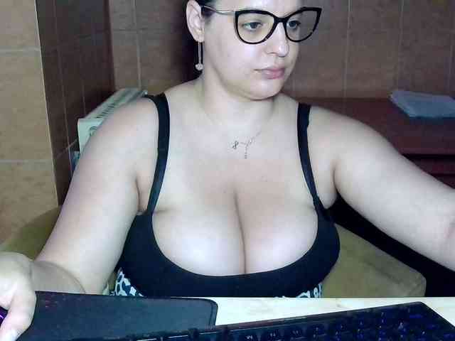 MoniqQuuen webcam