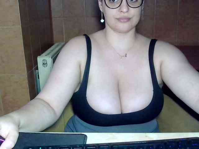 MoniqQuuen webcam