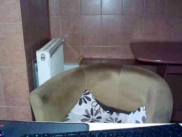 MoniqQuuen webcam