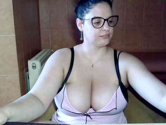 MoniqQuuen webcam
