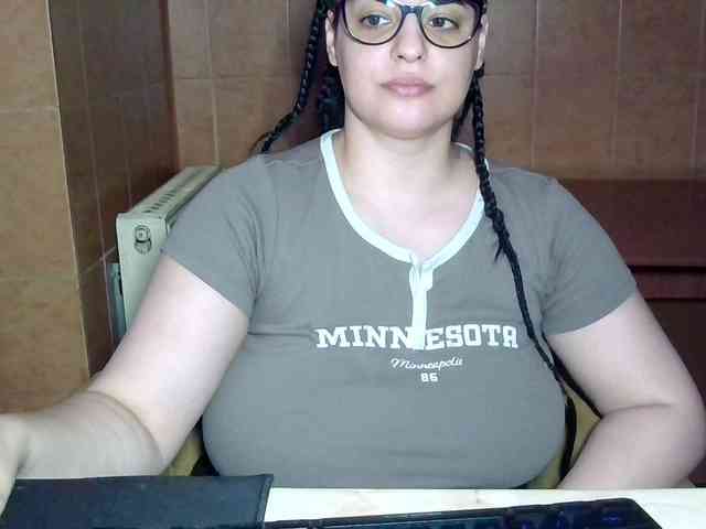MoniqQuuen webcam