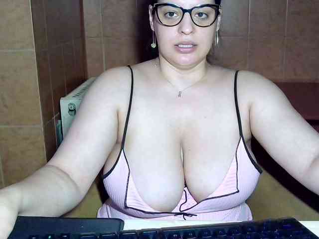 MoniqQuuen webcam