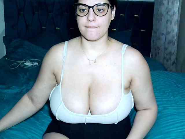 MoniqQuuen webcam