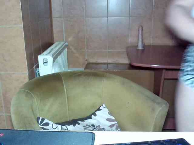MoniqQuuen webcam