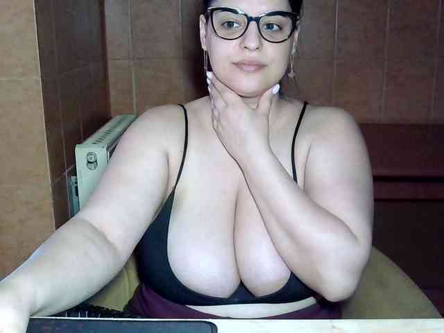 MoniqQuuen webcam