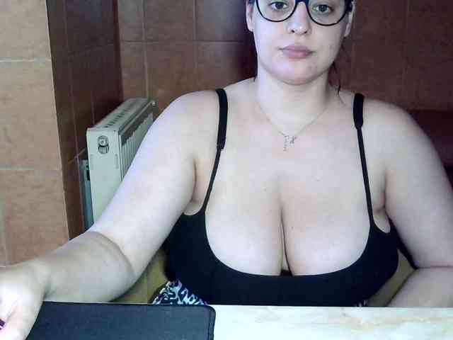MoniqQuuen MoniqQuuen
