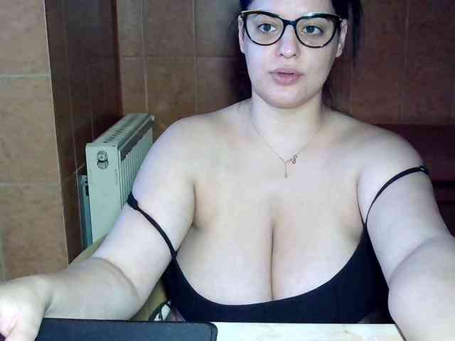 MoniqQuuen MoniqQuuen