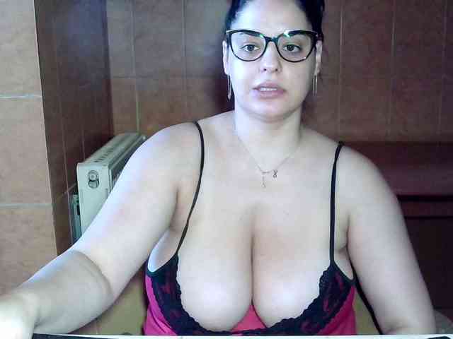 MoniqQuuen webcam
