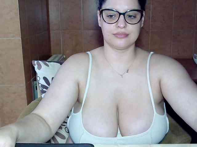 MoniqQuuen webcam