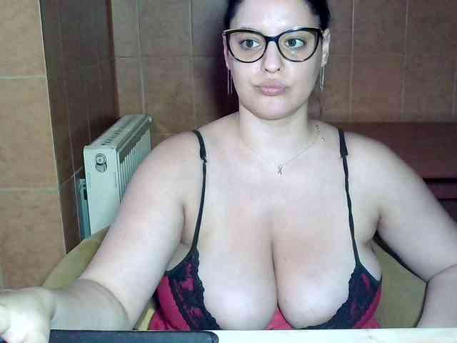 MoniqQuuen webcam