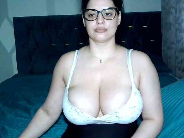 MoniqQuuen webcam