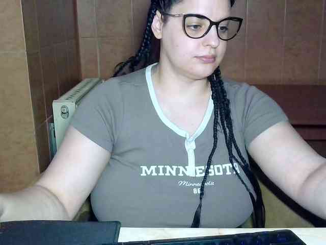 MoniqQuuen webcam