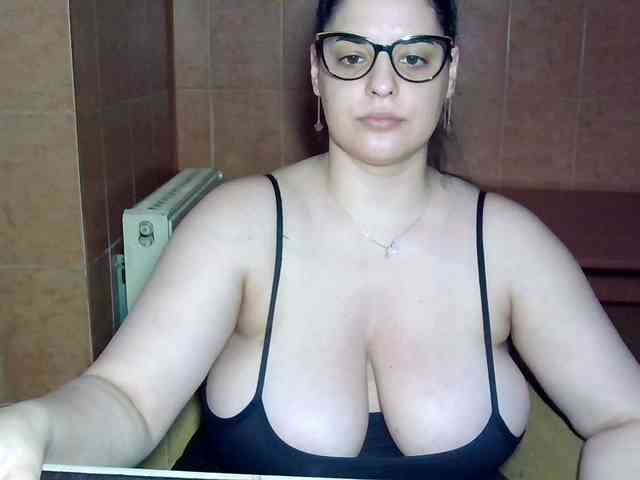 MoniqQuuen webcam