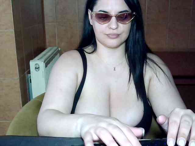 MoniqQuuen webcam