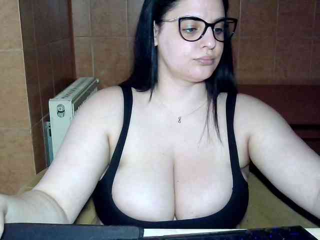 MoniqQuuen webcam