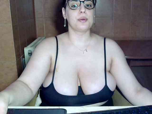 MoniqQuuen webcam