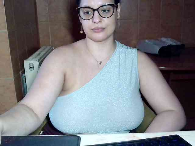 MoniqQuuen webcam