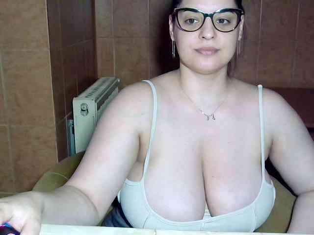 MoniqQuuen webcam