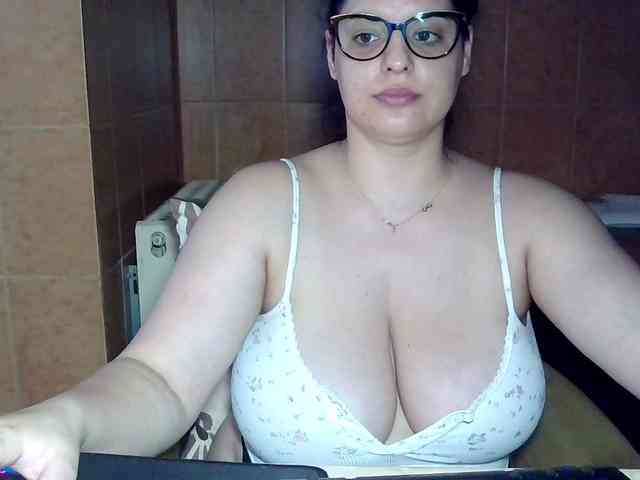 MoniqQuuen webcam