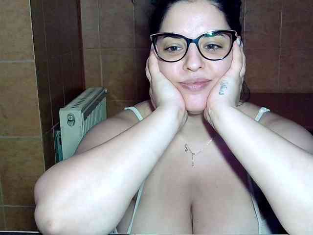 MoniqQuuen webcam