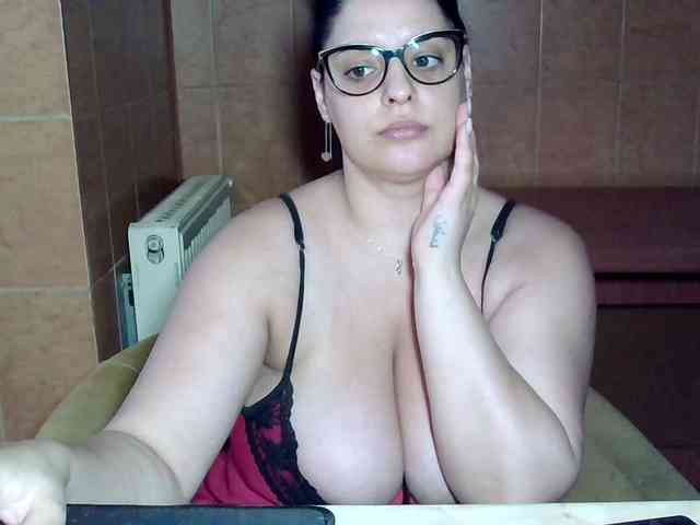 MoniqQuuen webcam
