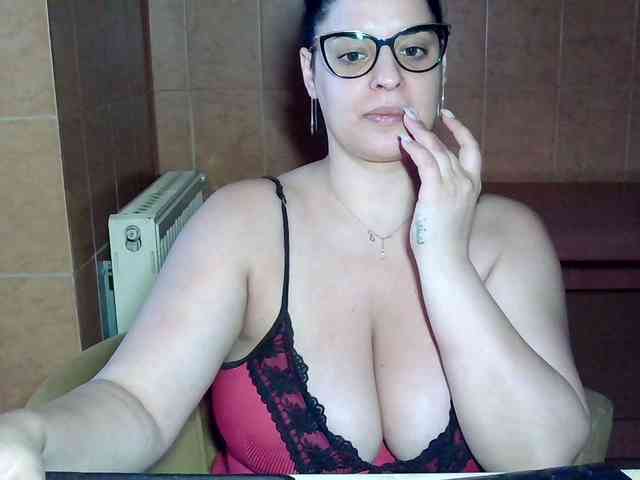 MoniqQuuen webcam