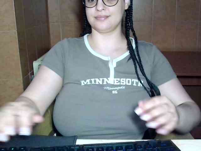 MoniqQuuen webcam