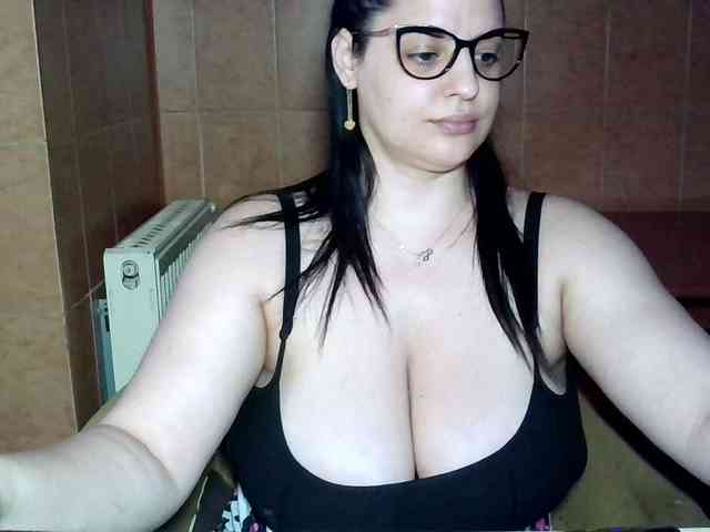 MoniqQuuen webcam