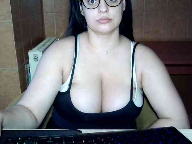 MoniqQuuen webcam