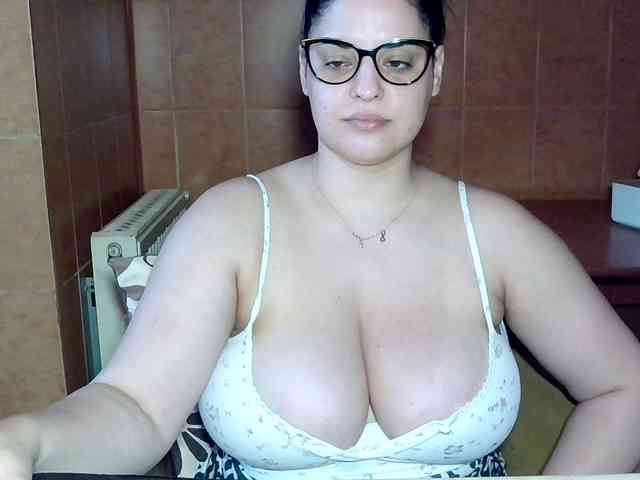 MoniqQuuen webcam