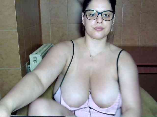 MoniqQuuen webcam