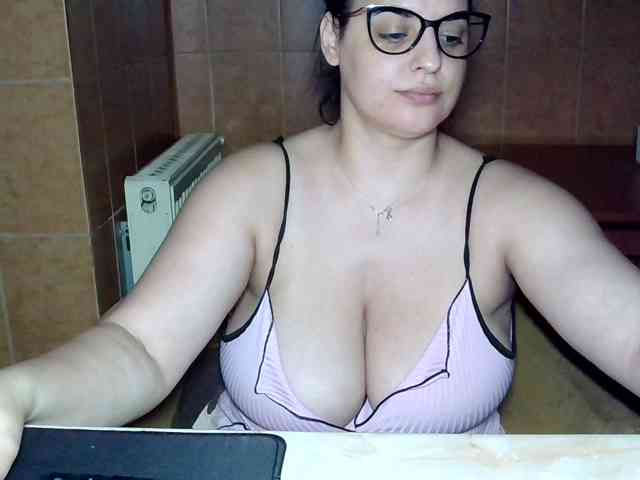 MoniqQuuen MoniqQuuen