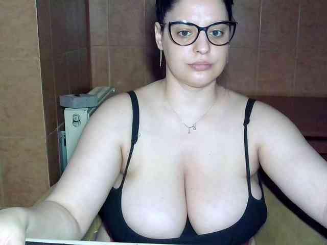 MoniqQuuen webcam