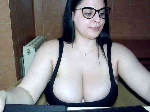 MoniqQuuen webcam