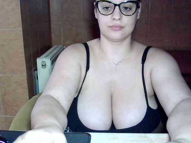 MoniqQuuen webcam