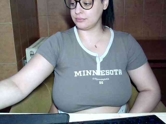 MoniqQuuen MoniqQuuen