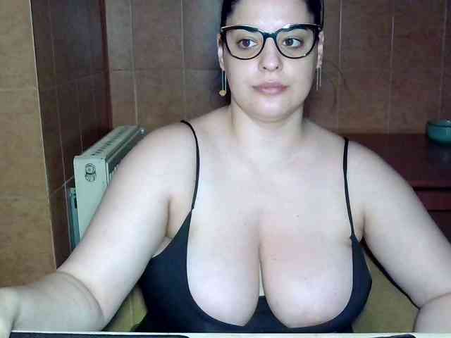 MoniqQuuen webcam