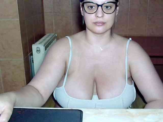 MoniqQuuen webcam