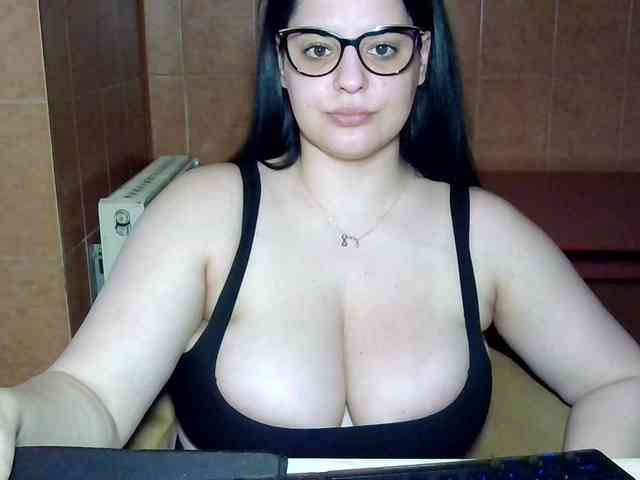 MoniqQuuen webcam