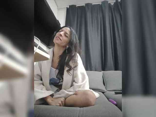 Modelo: Kelcasada
