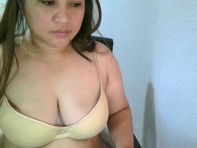 soffia-mae live cam on BongaCams