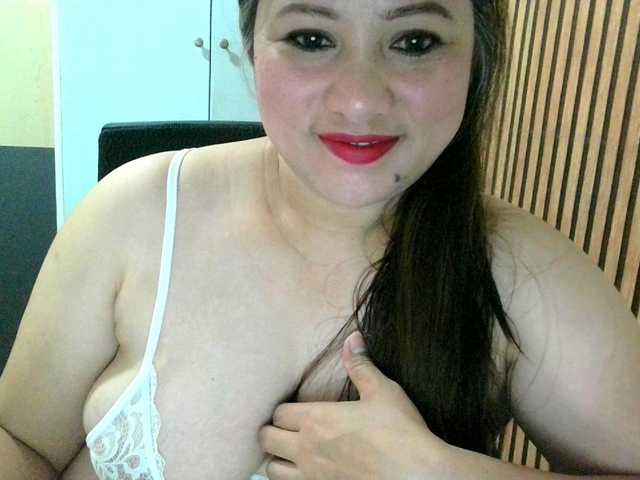 soffia-mae live cam on BongaCams