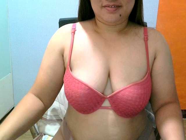 soffia-mae live cam on BongaCams