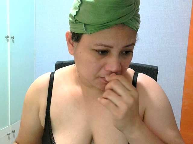 soffia-mae live cam on BongaCams