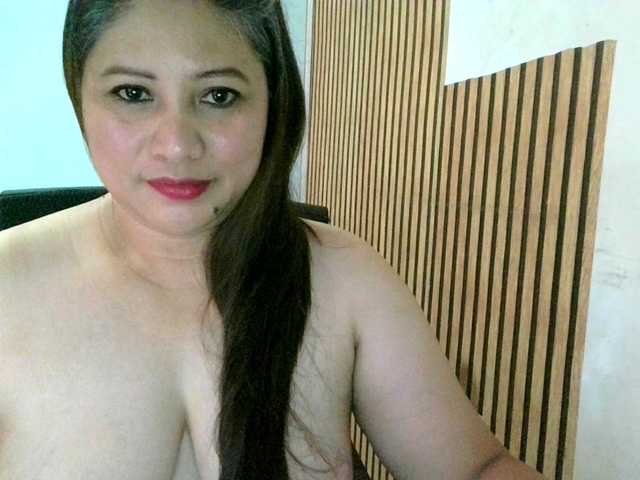 soffia-mae live cam on BongaCams