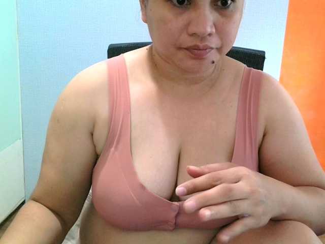 soffia-mae live cam on BongaCams