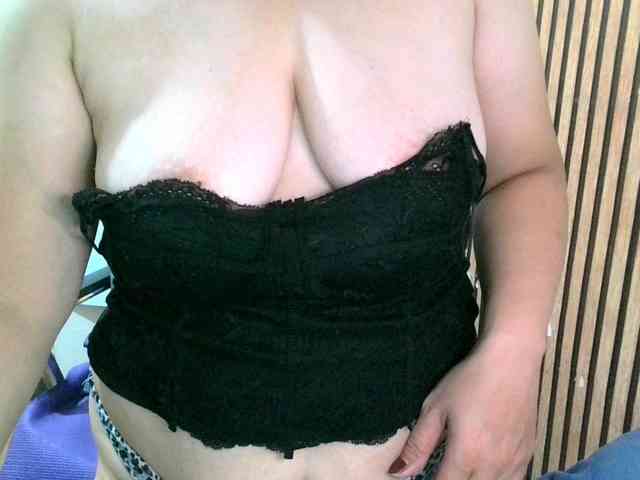 soffia-mae webcam