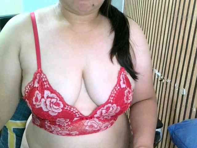 soffia-mae webcam