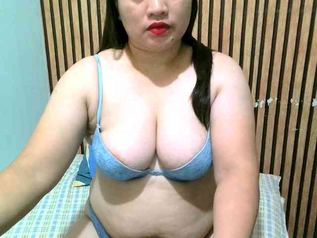 soffia-mae webcam