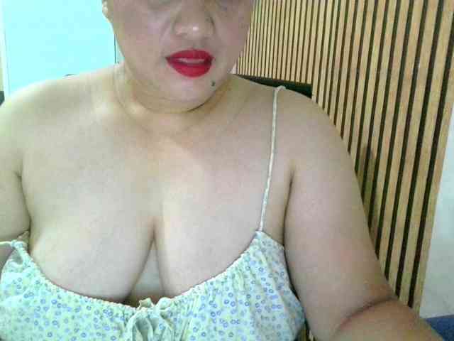 soffia-mae webcam